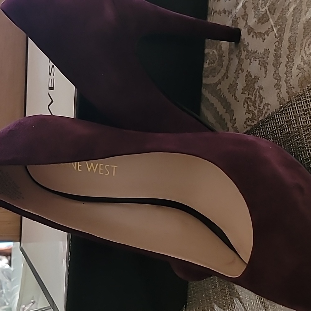 Nine West pumps dark red 6.5 size